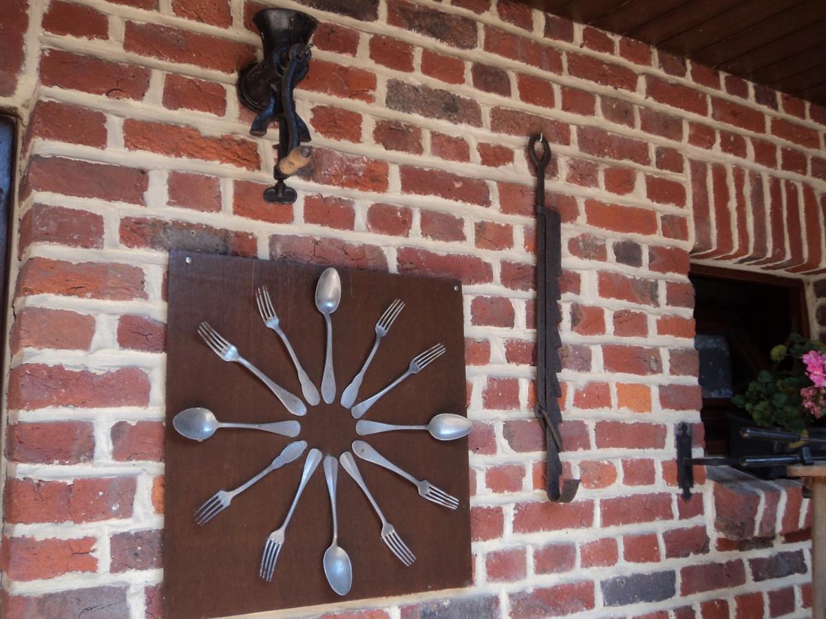 Bed and Breakfast Chez Julie Beaucamps-Ligny Esterno foto