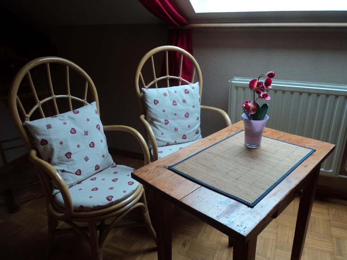 Bed and Breakfast Chez Julie Beaucamps-Ligny Esterno foto