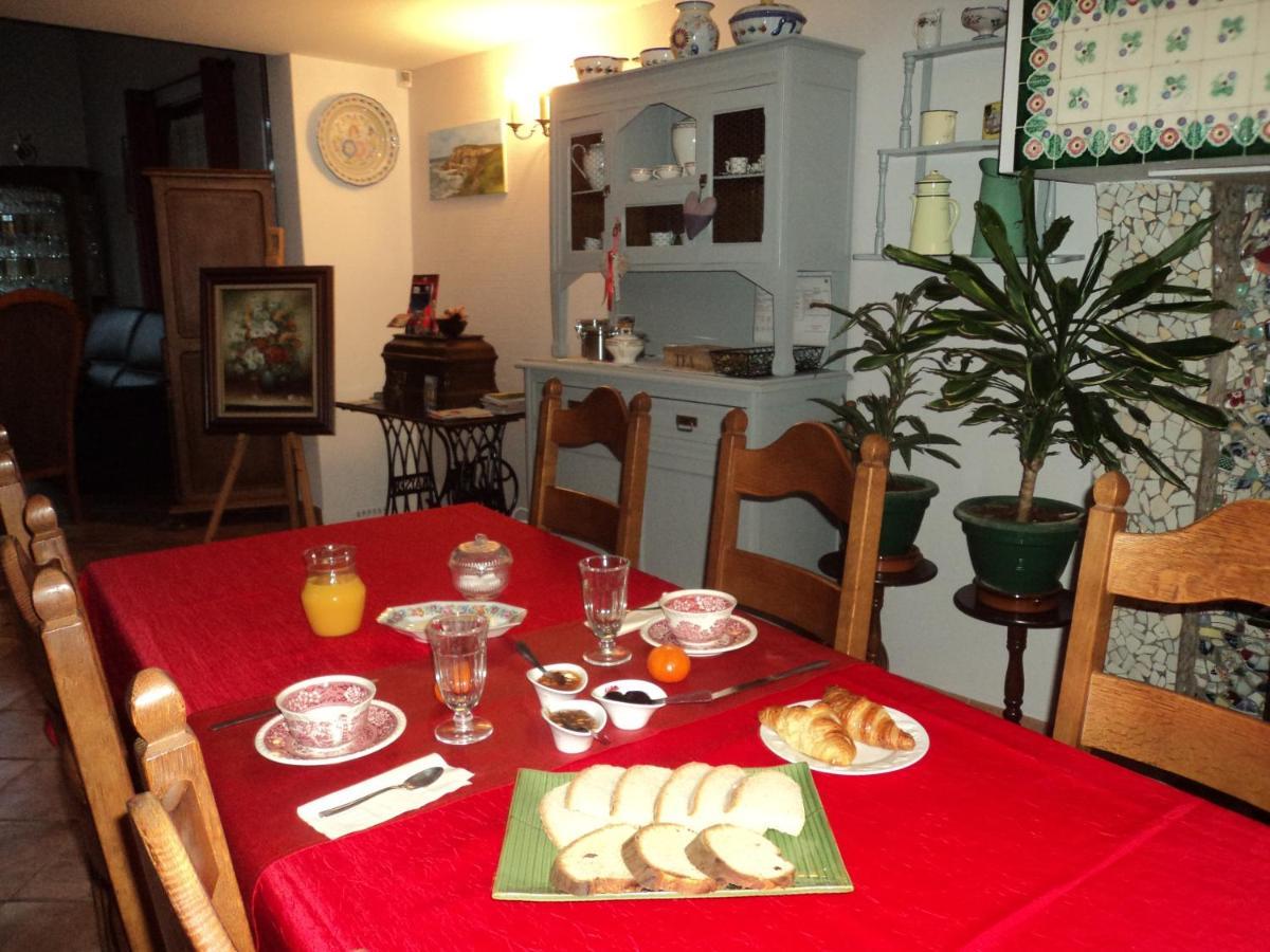 Bed and Breakfast Chez Julie Beaucamps-Ligny Esterno foto