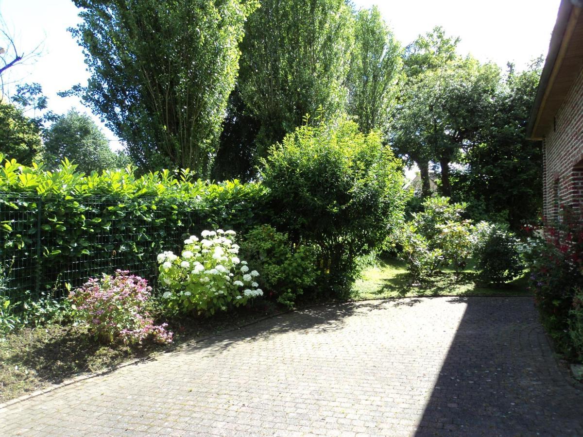 Bed and Breakfast Chez Julie Beaucamps-Ligny Esterno foto