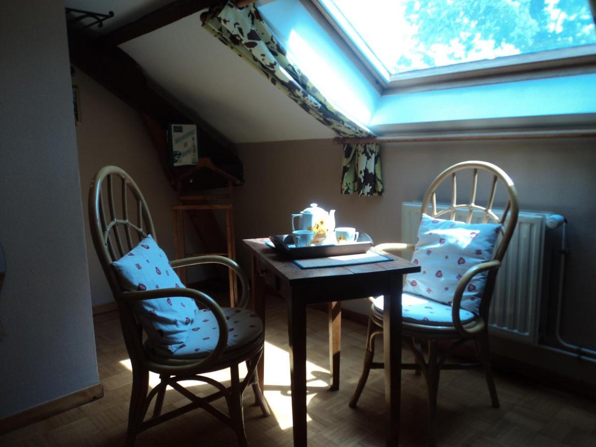 Bed and Breakfast Chez Julie Beaucamps-Ligny Esterno foto
