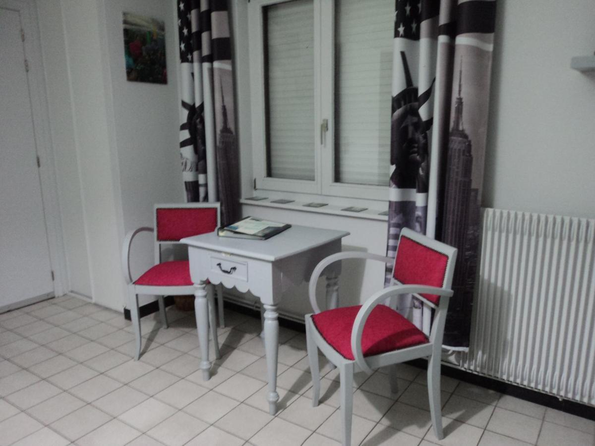 Bed and Breakfast Chez Julie Beaucamps-Ligny Esterno foto